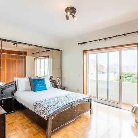 Do Conde Sea House *